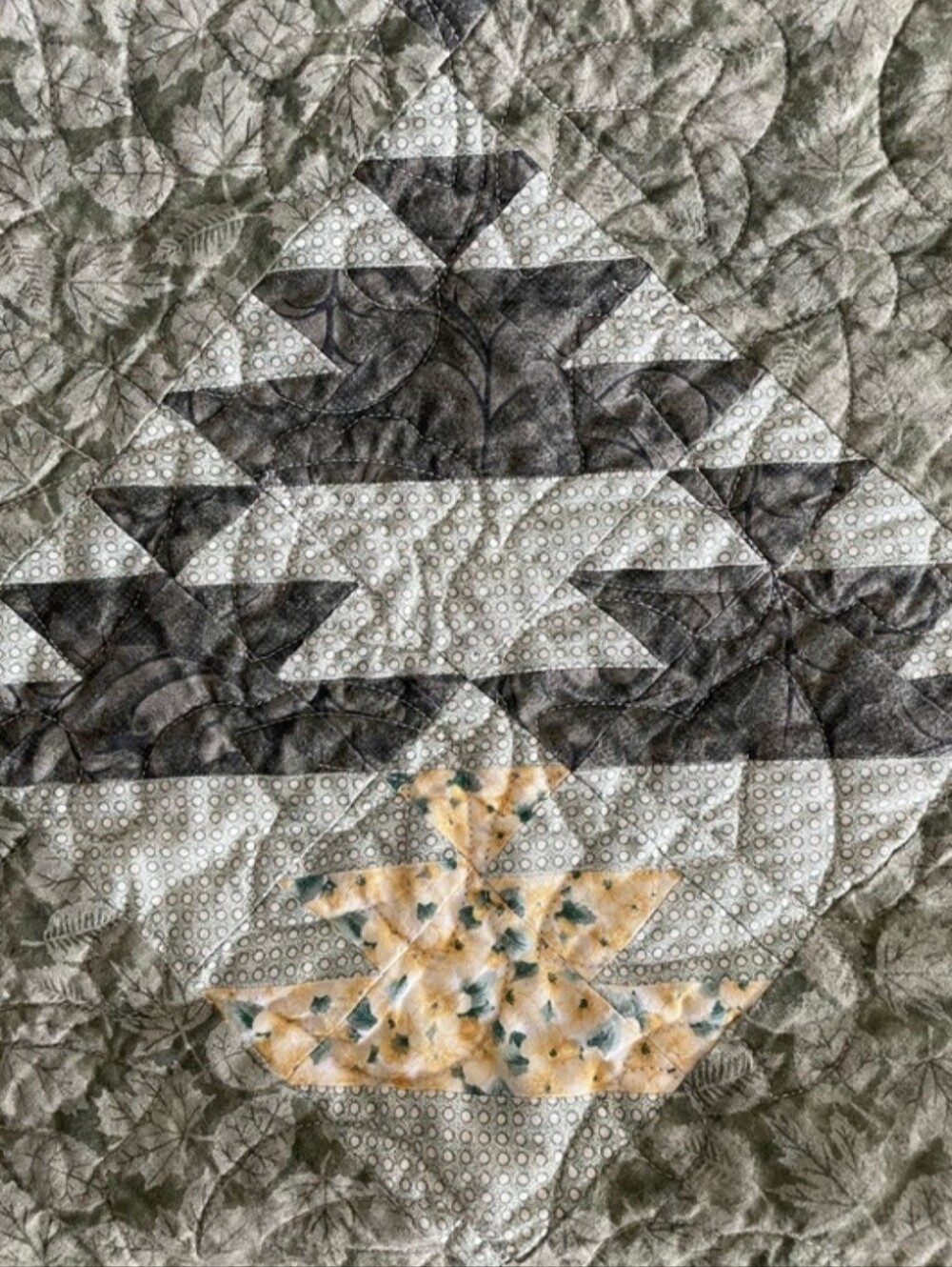 Handmade patchwork quilt - Picture 5 of 8